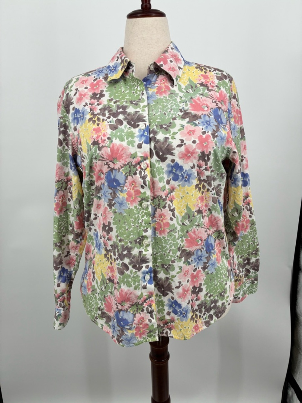 Orvis English Floral Button-Up Shirt in Pastel Mix